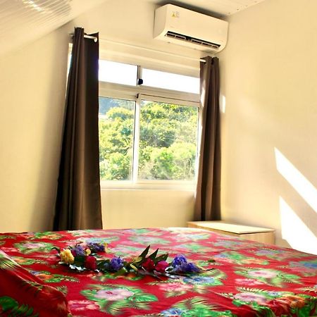 Tekauhivai Lodge อุตูโรอา ภายนอก รูปภาพ