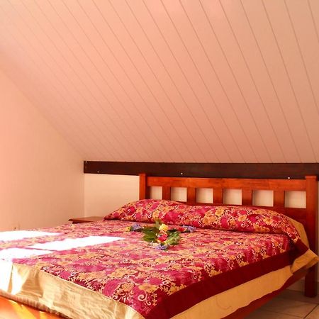 Tekauhivai Lodge อุตูโรอา ภายนอก รูปภาพ