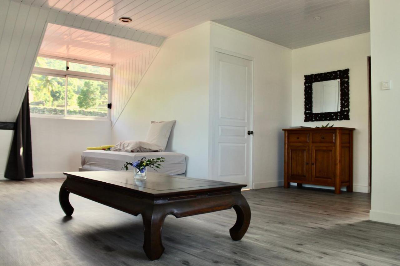 Tekauhivai Lodge อุตูโรอา ภายนอก รูปภาพ
