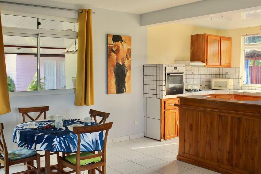 Tekauhivai Lodge อุตูโรอา ภายนอก รูปภาพ