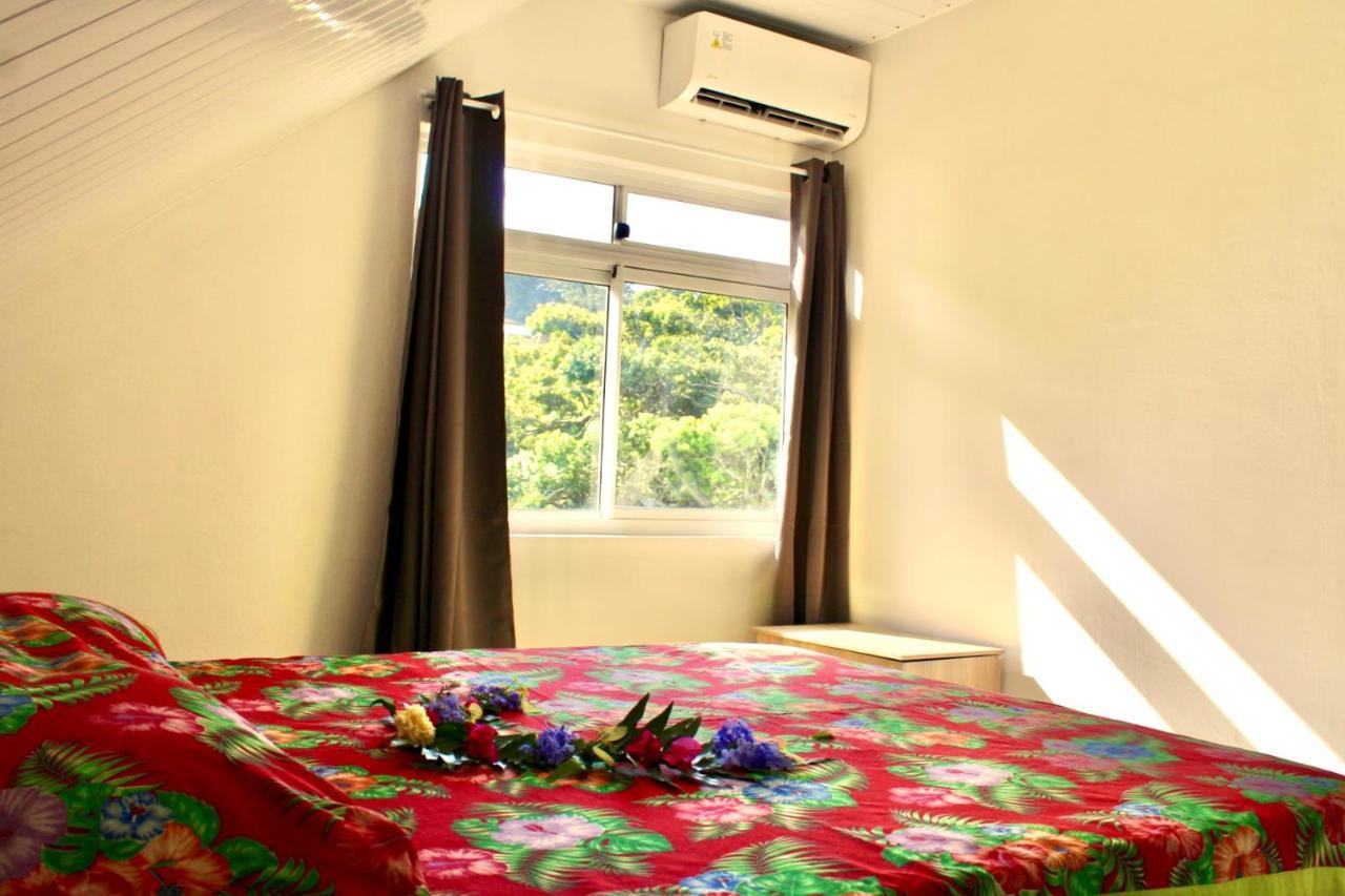 Tekauhivai Lodge อุตูโรอา ภายนอก รูปภาพ